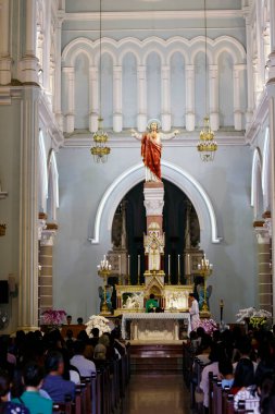 Huyen Si Kilisesi. Pazar katolik ayini. Ho Chi Minh şehri. Vietnam. 