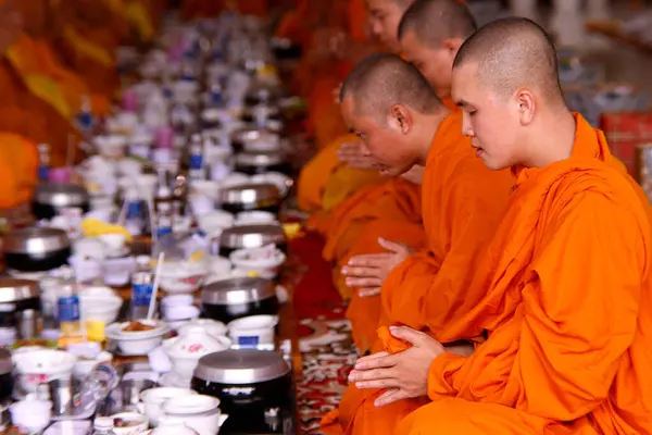 Pagode Bouddhiste Phuoc Hue Des Moines Cérémonie Bouddhiste Dans Hall — Photo