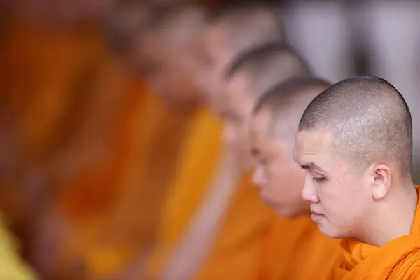 Phuoc Hue Boeddhistische Pagode Monniken Bij Boeddhistische Ceremonie Bidden Grote — Stockfoto