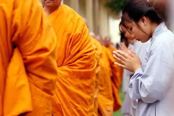 Phuoc Hue Boeddhistische Pagode Boeddhistische Ceremonie Entree Processie Van Monniken — Stockfoto