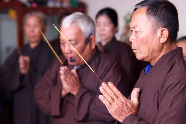 Cérémonie Funéraire Dans Une Famille Bouddhiste Prières Pour Défunt — Photo