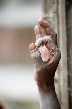 Tapınakta meditasyon. Mudra. Nepal. 