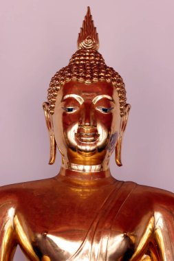 Wat Pho tapınağı. Altın Buda heykeli. Bangkok 'ta. Tayland.