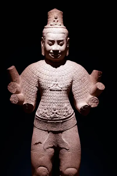 Bangkok Ulusal Müzesi. Bodhisattva Avalokiteshvara. Süngü stili. 12. yüzyıl. Tayland.