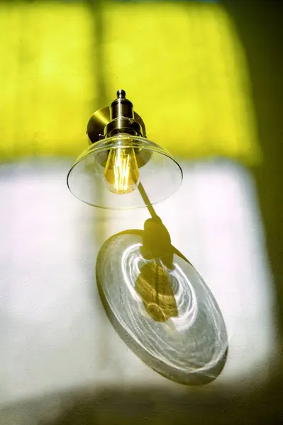 Low Angle Shining Lamp Transparent Glass Shade Hanging Wall Selective — Stock Photo, Image