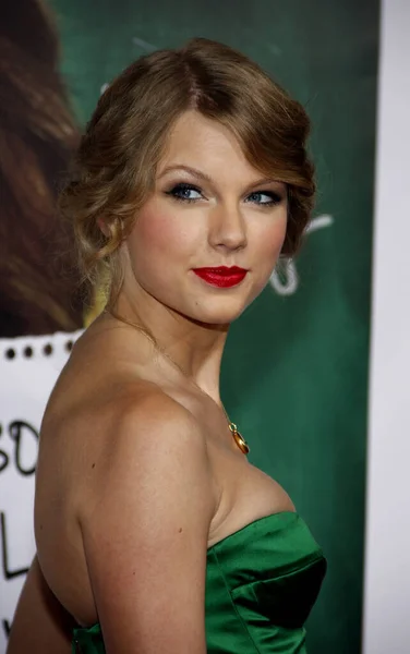 Sångerskan Taylor Swift Den Los Angeles Premiär Easy Hölls Grauman — Stockfoto