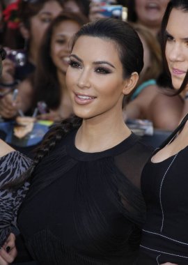 Los Angeles Alacakaranlık Efsanesi: Eclipse 'in Los Angeles' taki galasında Kim Kardashian, Los Angeles, Kaliforniya 'daki Nokia Live Theater' da 24 Haziran 2010 'da düzenlendi..  