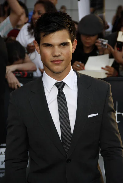 Taylor Lautner Estreno Los Ángeles Twilight Saga Eclipse Celebrado Nokia —  Fotos de Stock