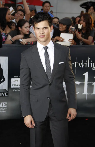 Taylor Lautner Los Angeles Premiere Twilight Saga Eclipse Held Nokia — Stock Photo, Image