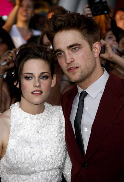 Kristen Stewart Och Robert Pattinson Los Angeles Premiär Twilight Saga — Stockfoto