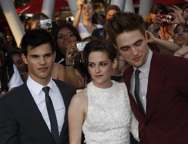 Taylor Lautner Kristen Stewart Robert Pattinson Lors Première Twilight Saga — Photo