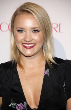 Emily Osment, Cosmopolitan Magazine 'in 12 Ekim 2015' te Batı Hollywood 'da Ysabel' de düzenlenen 50. doğum günü kutlamasında.