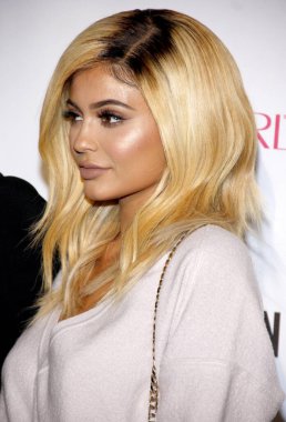 Kylie Jenner, Cosmopolitan Magazine 'in Batı Hollywood, ABD' de 12 Ekim 2015 'te Ysabel' de düzenlenen 50. doğum günü kutlamasında.