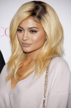 Kylie Jenner, Cosmopolitan Magazine 'in Batı Hollywood, ABD' de 12 Ekim 2015 'te Ysabel' de düzenlenen 50. doğum günü kutlamasında.