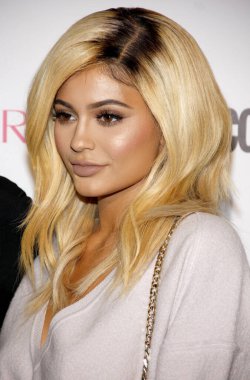 Kylie Jenner, Cosmopolitan Magazine 'in Batı Hollywood, ABD' de 12 Ekim 2015 'te Ysabel' de düzenlenen 50. doğum günü kutlamasında.
