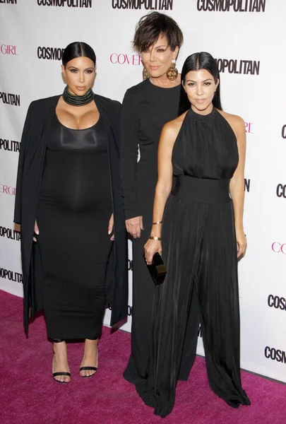 Kourtney Kardashian Kim Kardashian Kris Jenner День Народження Журналу Cosmopolitan — стокове фото