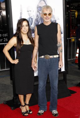 Billy Bob Thornton ve Connie Angland, 26 Ekim 2015 'te ABD' nin Los Angeles kentindeki TCL Çin Tiyatrosu 'nda düzenlenen' Our Brand Is Crisis 'in Los Angeles galasında. 