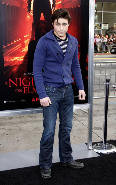 2010年4月27日 アメリカ カリフォルニア州ハリウッドのマン チャイニーズ シアターで開催された Nightmare Elm Street でローガン ハフマンがプレミア上映された — ストック写真