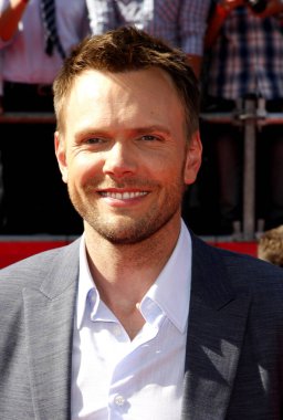 Joel McHale, 2012 ESPY Ödülleri 'nde Los Angeles' taki Nokia Tiyatrosu 'nda 11 Temmuz 2012' de gerçekleştirildi..