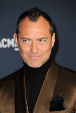 Jude Law LACMA Sanat + Film Galasında 5 Kasım 2022 'de Los Angeles İlçe Sanat Müzesi' nde Gucci tarafından sunuldu..