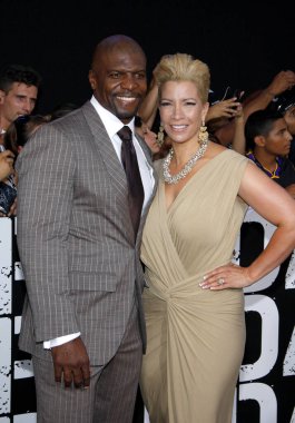 Rebecca Crews ve Terry Crews, 15 Ağustos 2012 'de ABD' nin Hollywood şehrindeki Grauman 's Chinese Theatre' da düzenlenen 