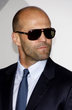 Jason Statham, 15 Ağustos 2012 'de ABD' nin Hollywood kentindeki Grauman 'ın Çin Tiyatrosu' nda düzenlenen The Expendables 2 'nin Los Angeles galasında.
