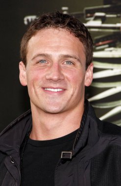 Ryan Lochte, 15 Ağustos 2012 'de Hollywood, ABD' deki Grauman 'ın Çin Tiyatrosu' nda düzenlenen 