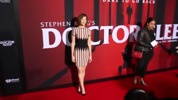 Catherine Parker Bei Der Los Angeles Premiere Von Doctor Sleep — Stockvideo