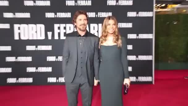 Christian Bale Sibi Blai Los Angeles Premiere Ford Ferrari Held — Stock videók