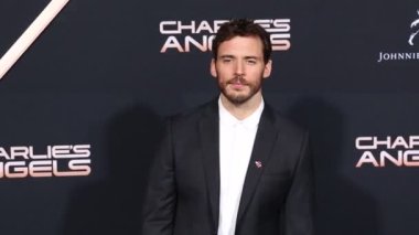 Sam Claflin, 11 Kasım 2019 'da ABD' nin Westwood kentindeki Regency Village Theater 'da düzenlenen' Charlie 'nin Melekleri' nin Los Angeles galasında.