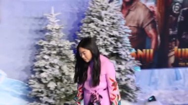 Awkwafina 'Jumanji' nin dünya prömiyerinde 9 Aralık 2019 'da Hollywood' daki Tcl Çin Tiyatrosu 'nda düzenlendi..