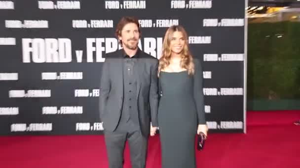 Christian Bale Sibi Blai Los Angeles Premiere Ford Ferrari Held — Vídeos de Stock
