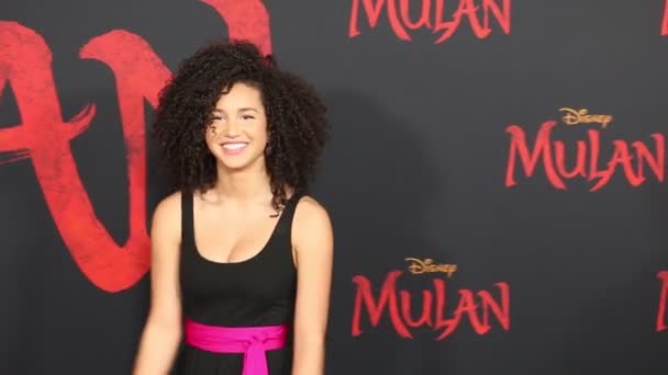 Sofia Wylie World Premiere Disney Mulan Held Dolby Theatre Hollywood — Stock Video