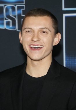 Tom Holland, 4 Aralık 2019 'da Hollywood' daki El Capitan Tiyatrosu 'nda düzenlenen 