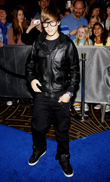 2010年10月30日在美国好莱坞和高地举行的洛杉矶 Megamind 首映式上 贾斯汀 — 图库照片