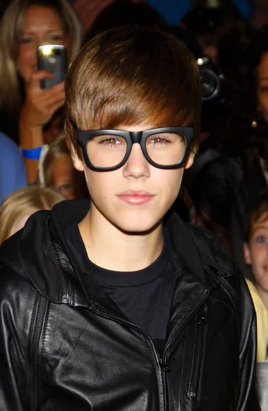 Justin Bieber Στην Πρεμιέρα Του Megamind Στο Λος Άντζελες Που — Φωτογραφία Αρχείου
