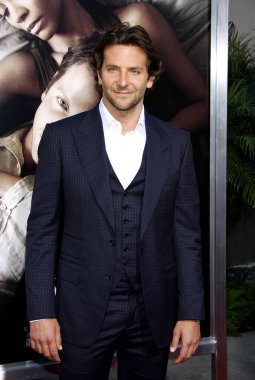 Bradley Cooper, 4 Eylül 2012 'de Hollywood' daki ArcLight Sinemasında düzenlenen 'Kelimeler' in Los Angeles 'taki galasında. 
