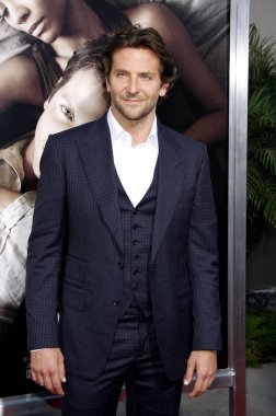 Bradley Cooper, 4 Eylül 2012 'de Hollywood' daki ArcLight Sinemasında düzenlenen 'Kelimeler' in Los Angeles 'taki galasında. 