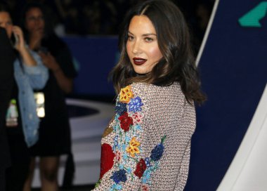 Olivia Munn, 27 Ağustos 2017 tarihinde Inglewood, ABD 'de düzenlenen 2017 MTV Video Müzik Ödülleri' nde.