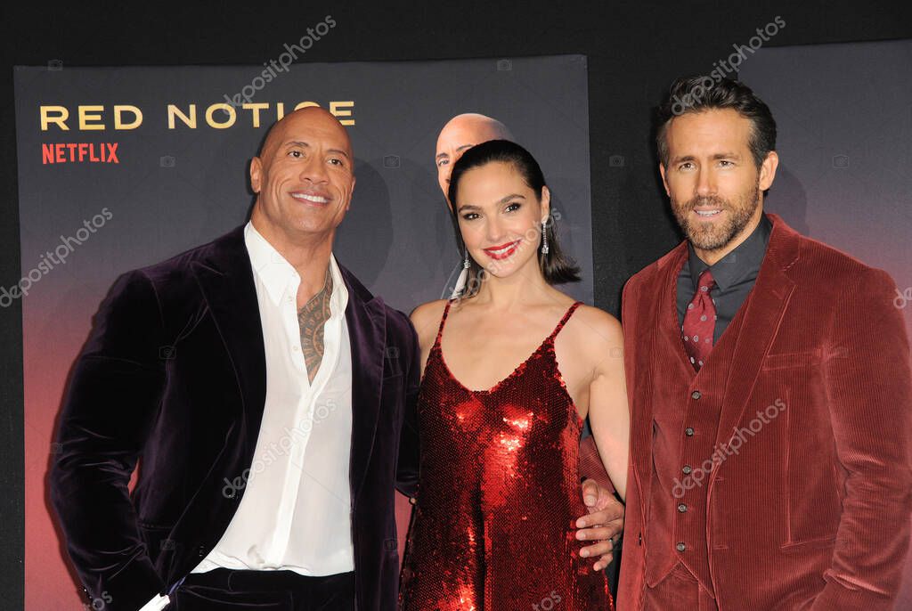 Dwayne Johnson, Gal Gadot y Ryan Reynolds en el estreno mundial del ...