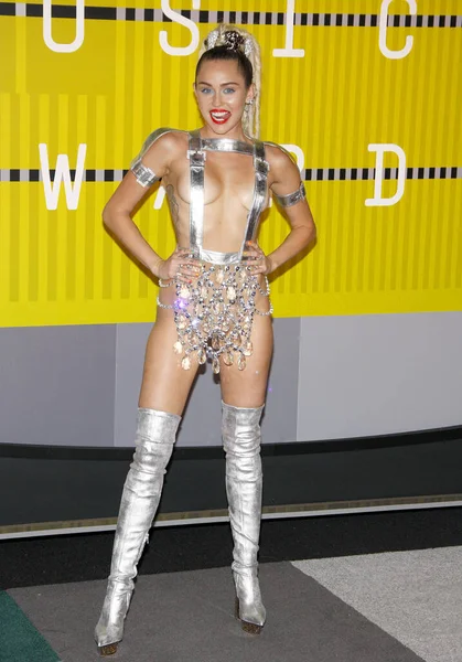 Los Angeles Αυγούστου 2015 Miley Cyrus Στο 2015 Mtv Video — Φωτογραφία Αρχείου