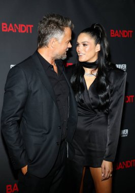 Josh Duhamel ve Audra Mari, 21 Eylül 2022 'de ABD' nin Hollywood kentindeki Harmony Gold Tiyatrosu 'nda düzenlenen' Haydut 'un Los Angeles galasında.