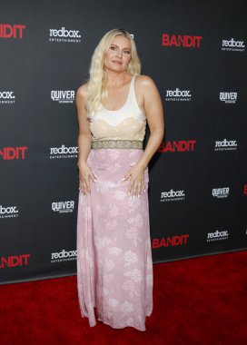 Elisha Cuthbert, 21 Eylül 2022 'de Hollywood' daki Harmony Gold Tiyatrosu 'nda düzenlenen' Haydut 'un Los Angeles galasında.