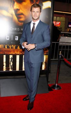 Chris Hemsworth 8 Ocak 2015'te Hollywood'daki Tcl Çin Tiyatrosu'nda düzenlenen 'Blackhat'ın Los Angeles galasında.