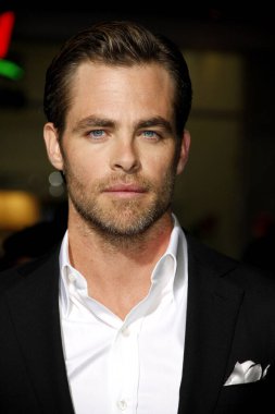 Chris Pine at the Los Angeles premiere of 