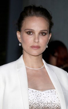 Natalie Portman, ABD 'nin Hollywood kentindeki TCL Çin Tiyatrosu' nda 14 Kasım 2016 'da düzenlenen' Jackie 'nin AFI FEST 2016 Merkez Gala Gösterimi' nde.