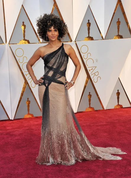 Halle Berry 89Th Annual Academy Awards Held Hollywood Highland Center — Stock fotografie