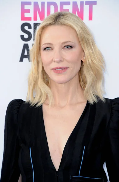 在2023年3月4日于美国洛杉矶圣莫尼卡海滩举行的2023年电影独立精神奖颁奖典礼上 布兰切特 Cate Blanchett — 图库照片