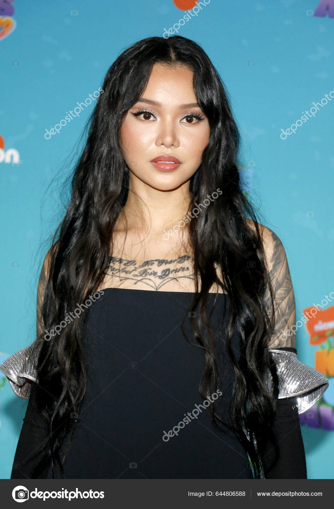 Bella Poarch Los Nickelodeon Kids 'Choice Awards 2023 Celebrados ...