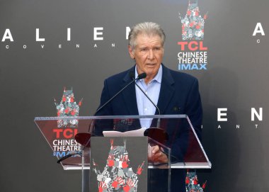 Harrison Ford, Sir Ridley Scott Hand ve Ayak İzi Töreni 'nde 17 Mayıs 2017' de ABD 'nin Hollywood kentindeki TCL Çin Tiyatrosu IMAX' ta düzenlendi..